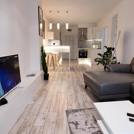 Beautiful Place In The Heart Of The City!!!! Apartment Plovdiv Exterior photo