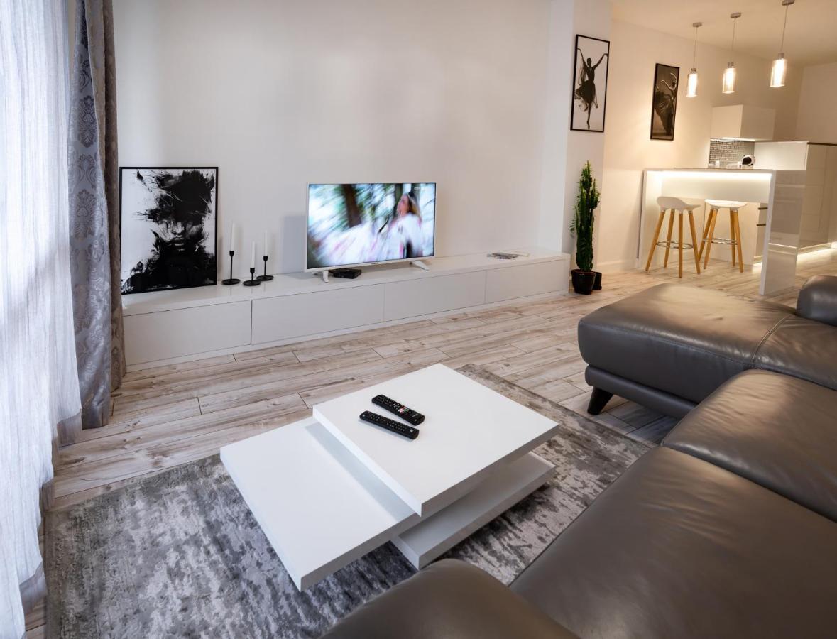 Beautiful Place In The Heart Of The City!!!! Apartment Plovdiv Exterior photo