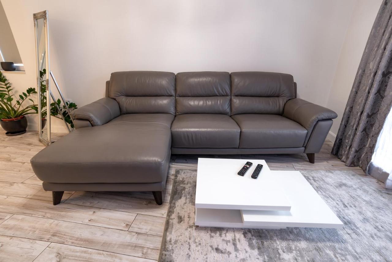 Beautiful Place In The Heart Of The City!!!! Apartment Plovdiv Exterior photo