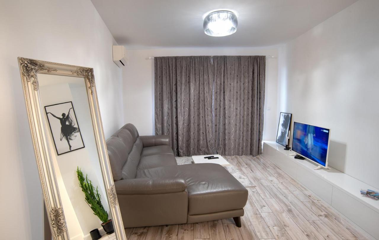 Beautiful Place In The Heart Of The City!!!! Apartment Plovdiv Exterior photo